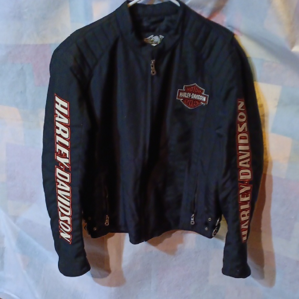 Harley-Davidson Black Bomber Jacket with Classic Style